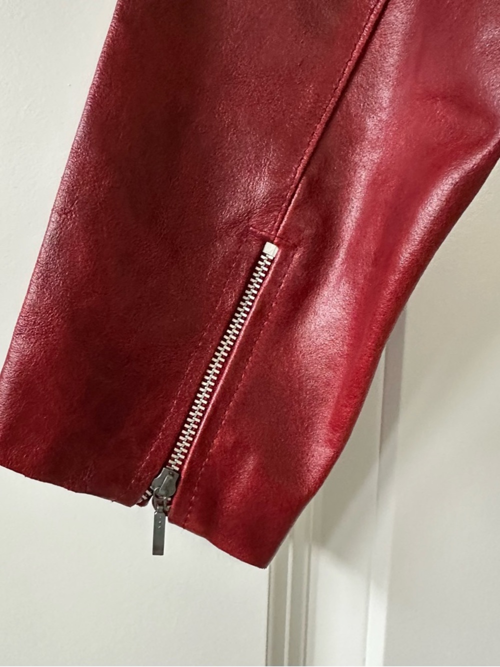 Vintage 2000’s GAP Red Leather Zip-Up Jacket - Picture 10 of 15